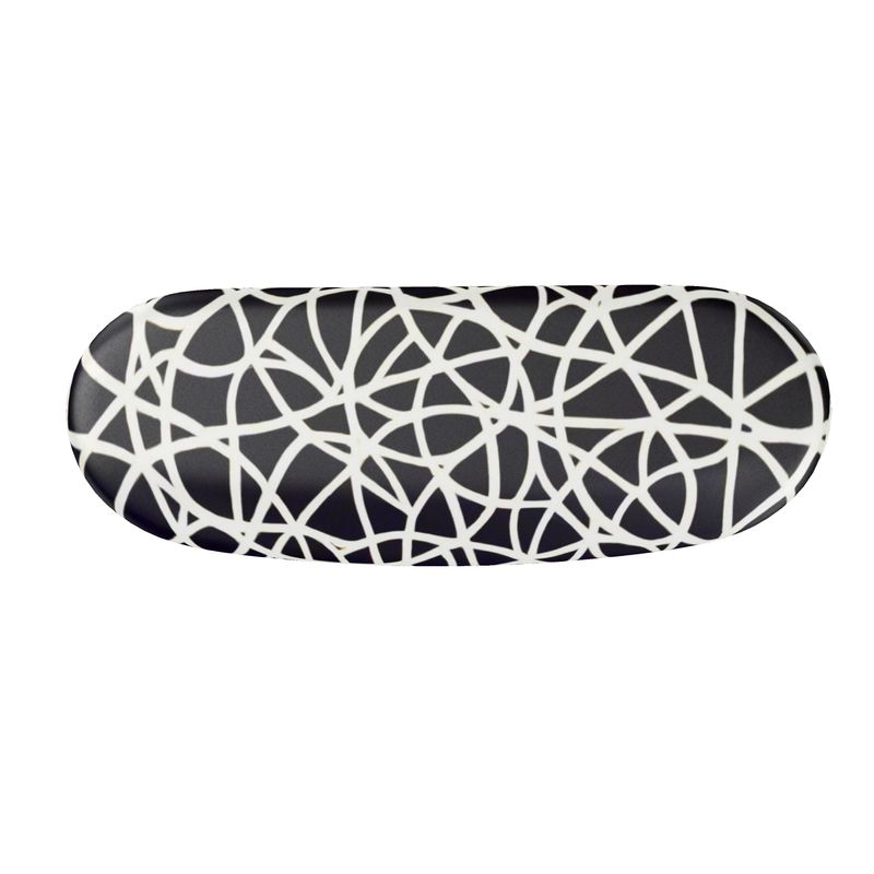 Hard glasses case - Intrinsic connections